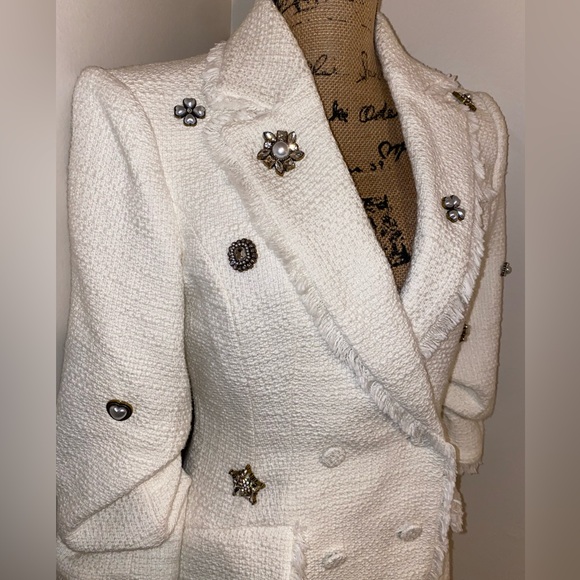 $695 Cinq à Sept Joel Embellished Blazer Dress - Picture 13 of 16